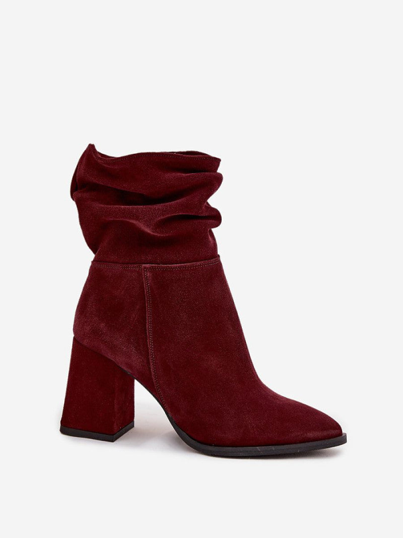 Botine cu toc Step in style, Model 220194, Roşu - material piele naturală de căprioară  Căptușeală simțit  Footbed simțit  Înălţimea carâmbului 17.5 cm Înălţimea tocului 8 cm