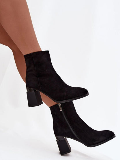 Botine cu toc Step in style, Model 222952, Negru - material piele naturala  Căptușeală pătură de pantofi  Footbed pătură de pantofi  Înălţimea carâmbului 12.5 cm Înălţimea tocului 8.5 cm