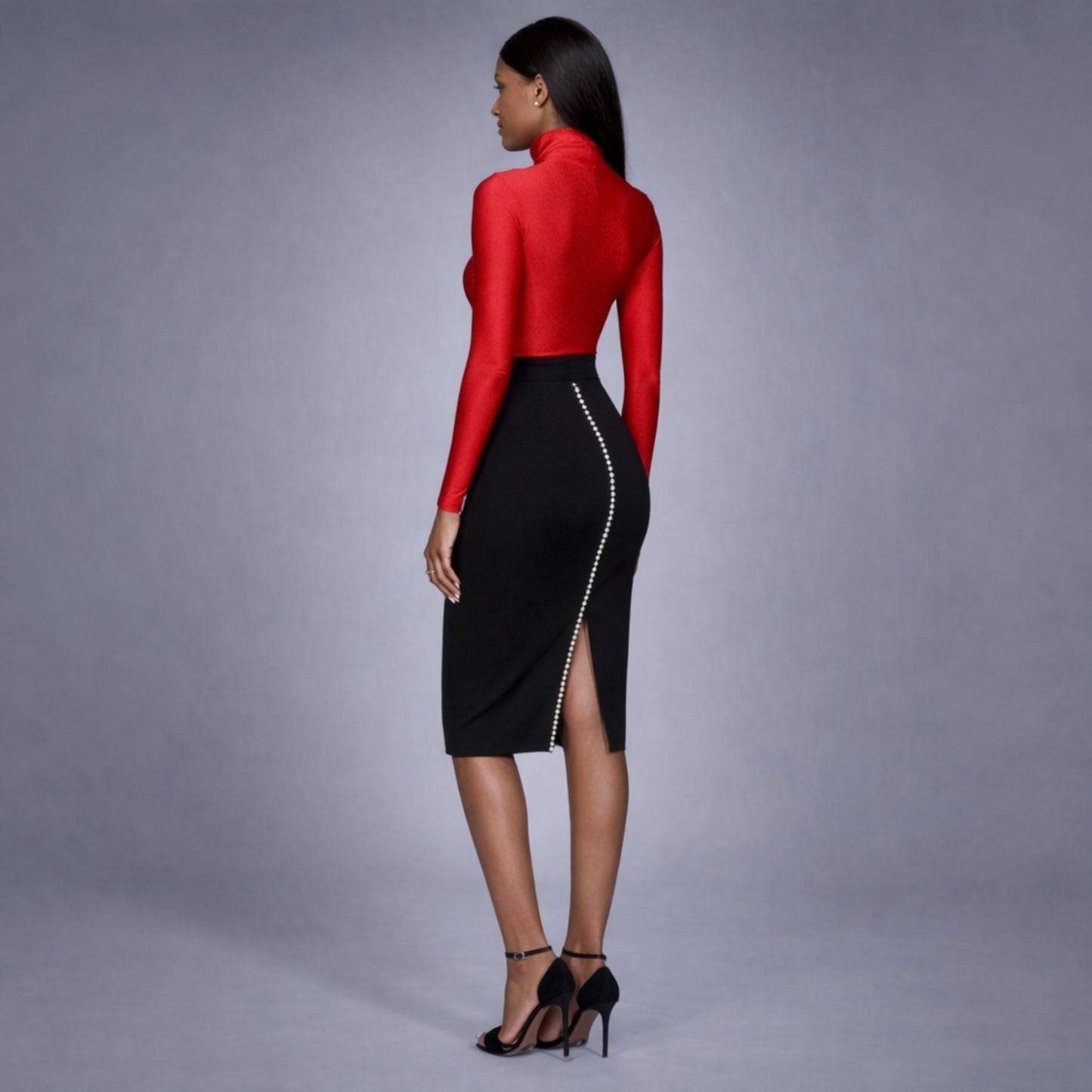 Fusta tip creion cu perle la spate