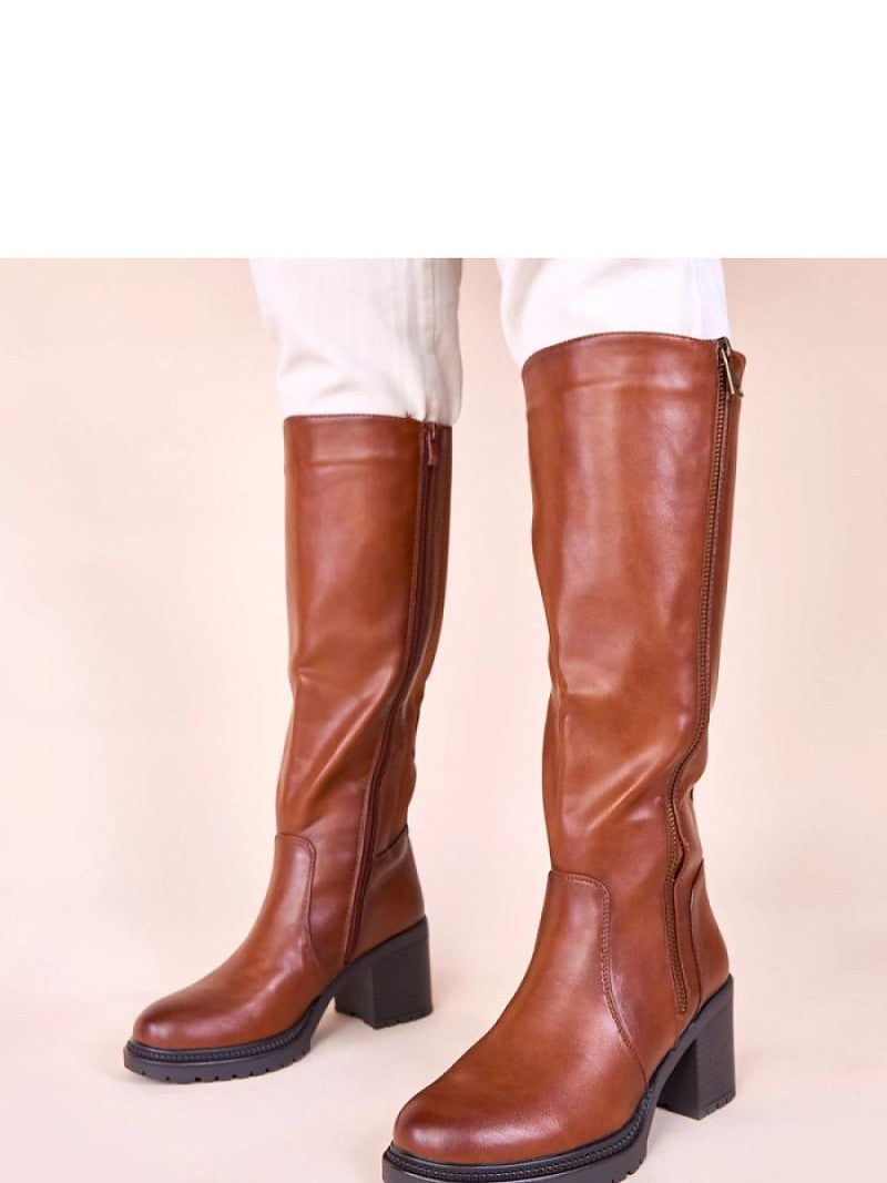 Cizme cu toc Solea, Model 221004, Maro - material imitație de piele  Footbed pânză  Înălţimea carâmbului 35 cm Înălţimea tocului 7 cm