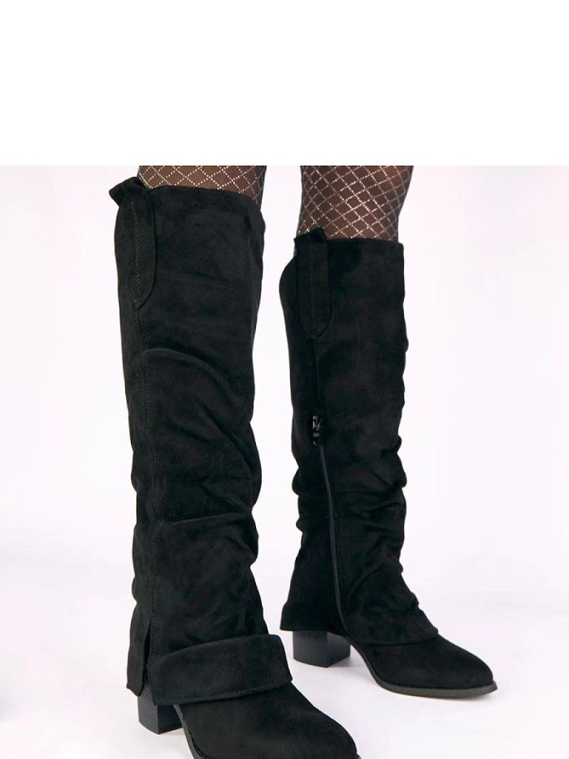 Cizme cu toc Solea, Model 221633, Negru - material piele artificiala piele  Footbed pânză  Înălţimea carâmbului 39 cm Înălţimea tocului 7 cm