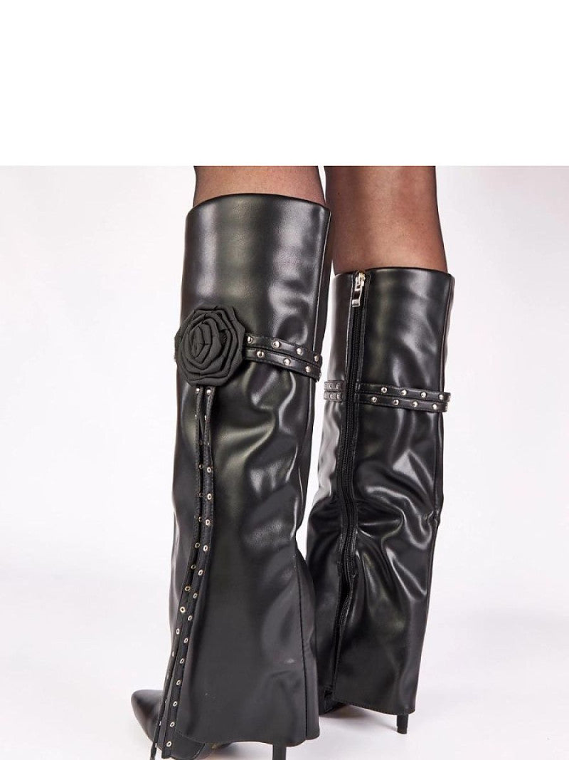 Cizme cu toc Solea, Model 221670, Negru - material imitație de piele  Footbed pânză  Înălţimea carâmbului 34 cm Înălţimea tocului 11.5 cm