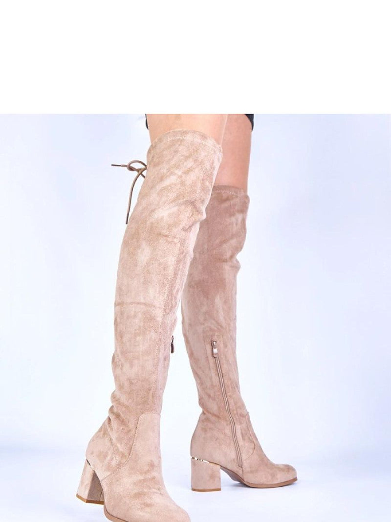 Cizme cu toc Solea, Model 222031, Bej - material pânză  Footbed pânză  Înălţimea carâmbului 56 cm Înălţimea tocului 7 cm