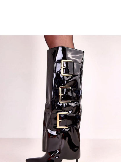 Cizme cu toc Solea, Model 222360, Negru - material imitație de piele  Footbed plastic  Înălţimea carâmbului 41 cm Înălţimea tocului 11 cm