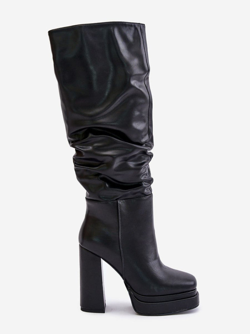 Cizme cu toc Step in style, Model 202604, Negru - material imitație de piele  Căptușeală pătură de pantofi  Footbed pătură de pantofi  Înălţimea carâmbului 42 cm Înălţimea tocului 12.5 cm Înălţimea platformei 3.5 cm