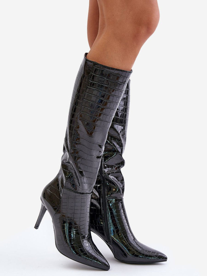 Cizme cu toc Step in style, Model 202608, Negru - material imitație de piele  Căptușeală pânză  Footbed pânză  Înălţimea carâmbului 39.5 cm Înălţimea tocului 9 cm