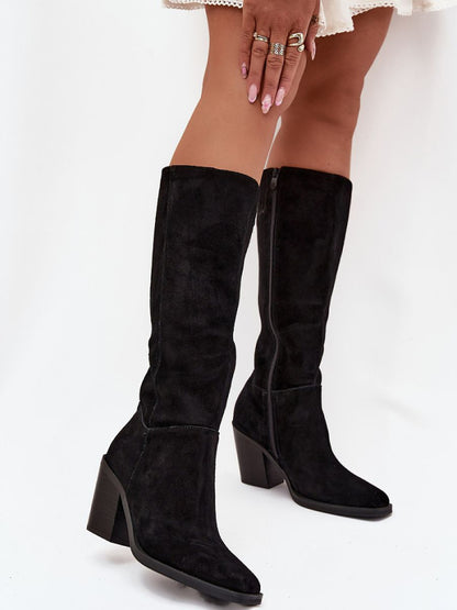 Cizme cu toc Step in style, Model 216797, Negru - material piele naturală de căprioară  Căptușeală pânză  Footbed pânză  Înălţimea carâmbului 36 cm Înălţimea tocului 8.5 cm