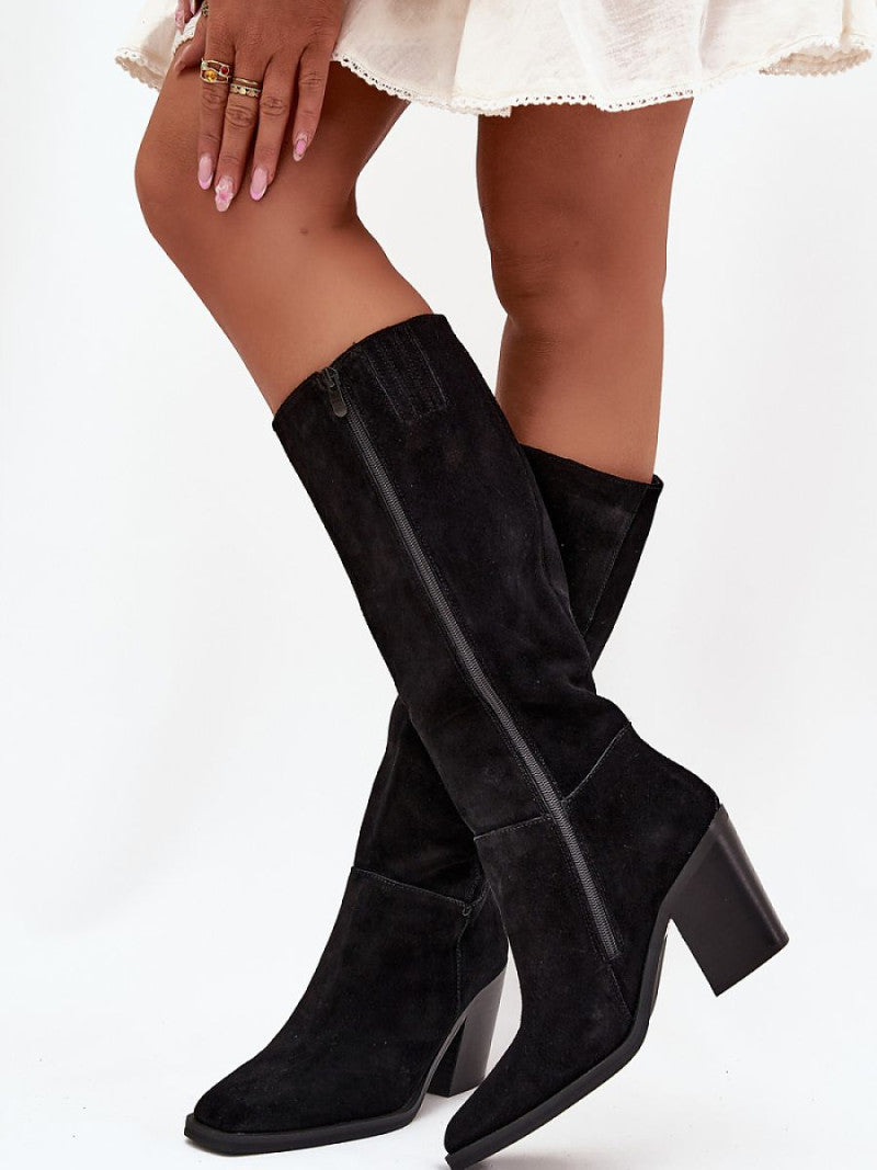 Cizme cu toc Step in style, Model 216797, Negru - material piele naturală de căprioară  Căptușeală pânză  Footbed pânză  Înălţimea carâmbului 36 cm Înălţimea tocului 8.5 cm