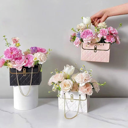 Gentuță model romburi cu lănțișor auriu - alb (set 10 buc)