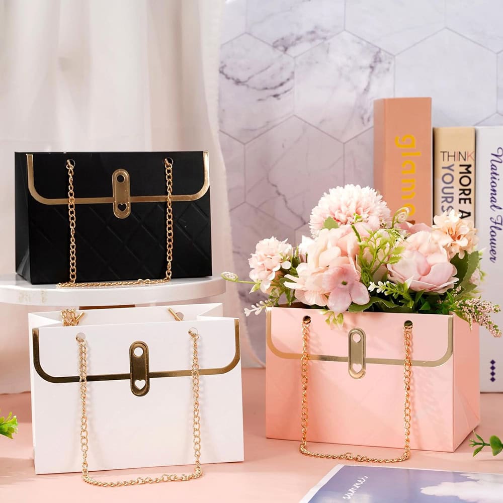 Gentuță model romburi cu lănțișor auriu - alb (set 10 buc)