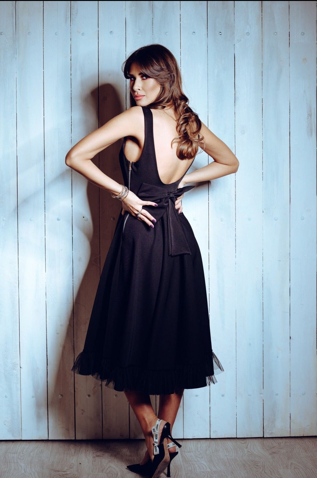 Rochie neagra cu spatele gol Estella