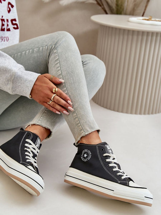 Tenişi Step in style, Model 199905, Negru - material imitație de piele  Căptușeală pătură de pantofi  Footbed pânză  Înălţimea carâmbului 9.5 cm Înălţimea platformei 4.5 cm