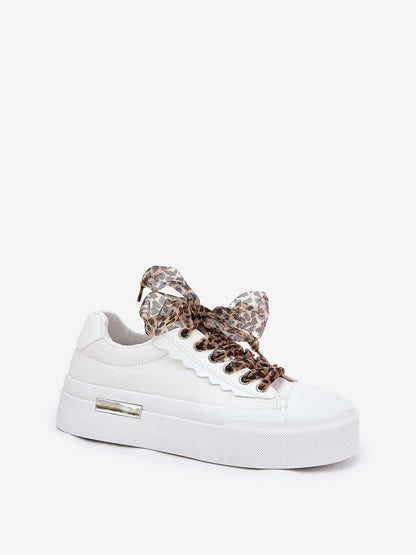 Tenişi Step in style, Model 209817, Alb - material pânză  Footbed tkanina plus pian  Înălţimea carâmbului 6.5 cm Înălţimea platformei 4.5 cm