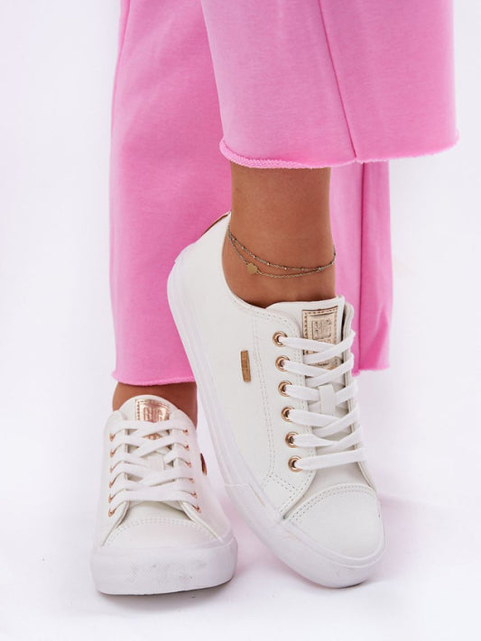 Tenişi Step in style, Model 211352, Alb - material imitație de piele  Footbed pânză  Înălţimea carâmbului 6 cm Înălțimea tălpii 3 cm